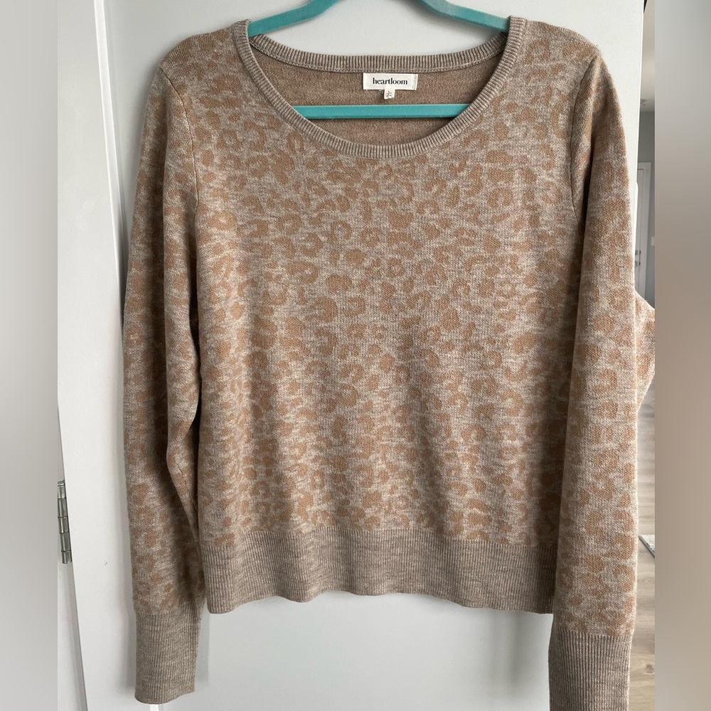 ✨So Soft✨heartloom Sweater